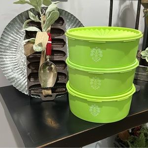 Tupperware Vintage Green nesting canisters with starburst lids.  (3) 1204-7